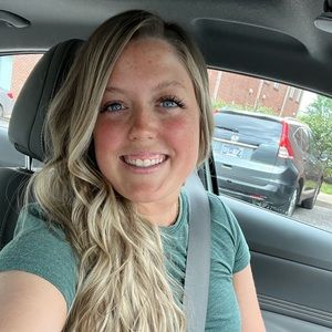 Meet your Posher, Cindy